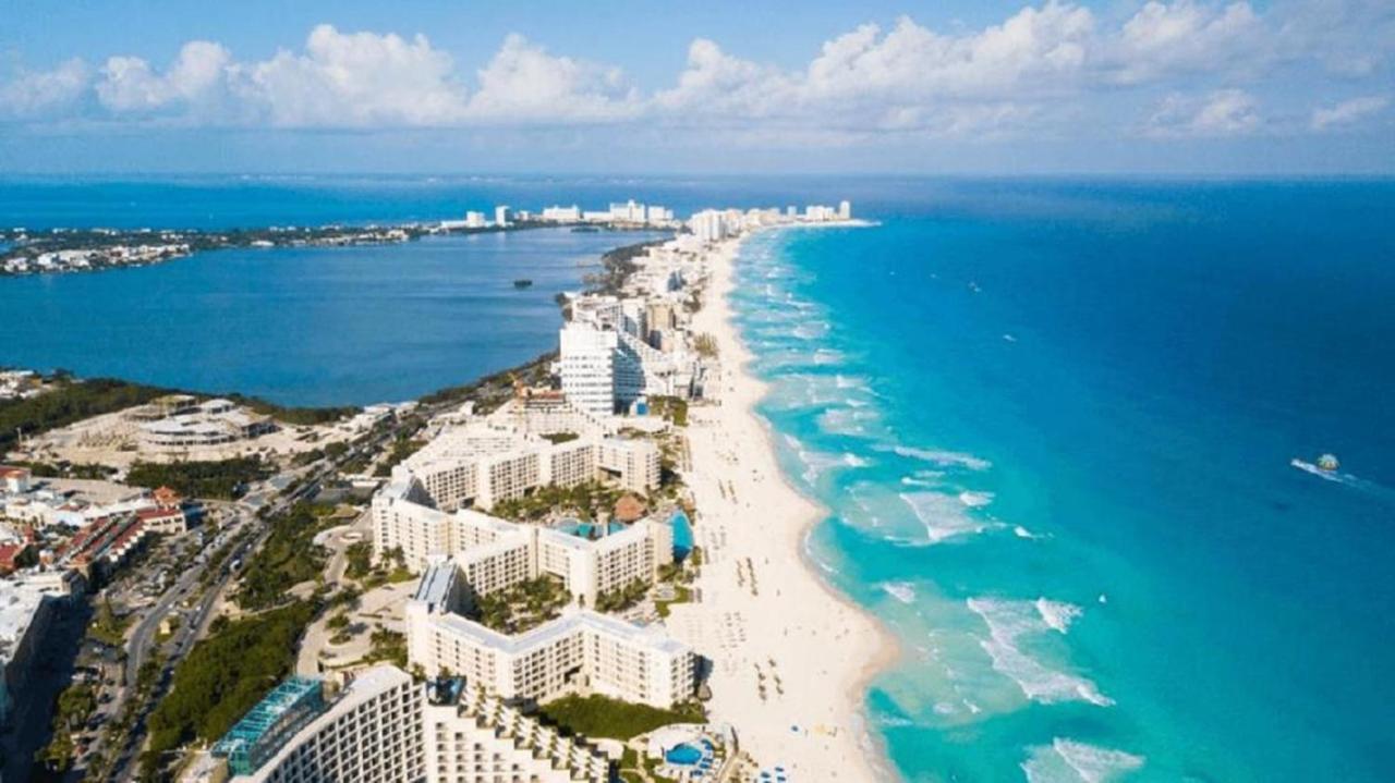 Cozy Ocean Front Penthouse At Marlin Beach Apartment Cancún Exterior foto
